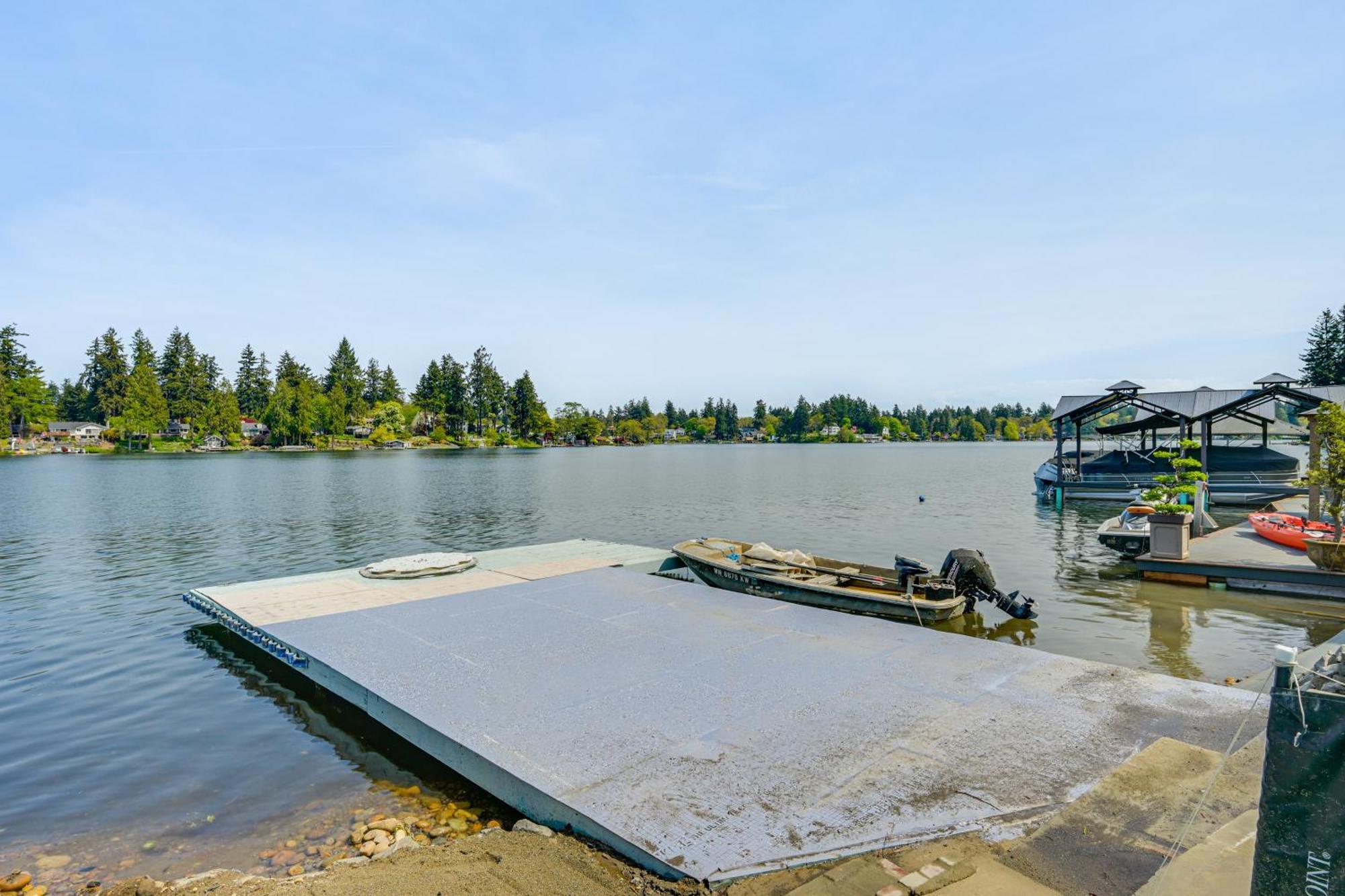 Tacoma Home On Steilacoom Lake With Dock! エクステリア 写真