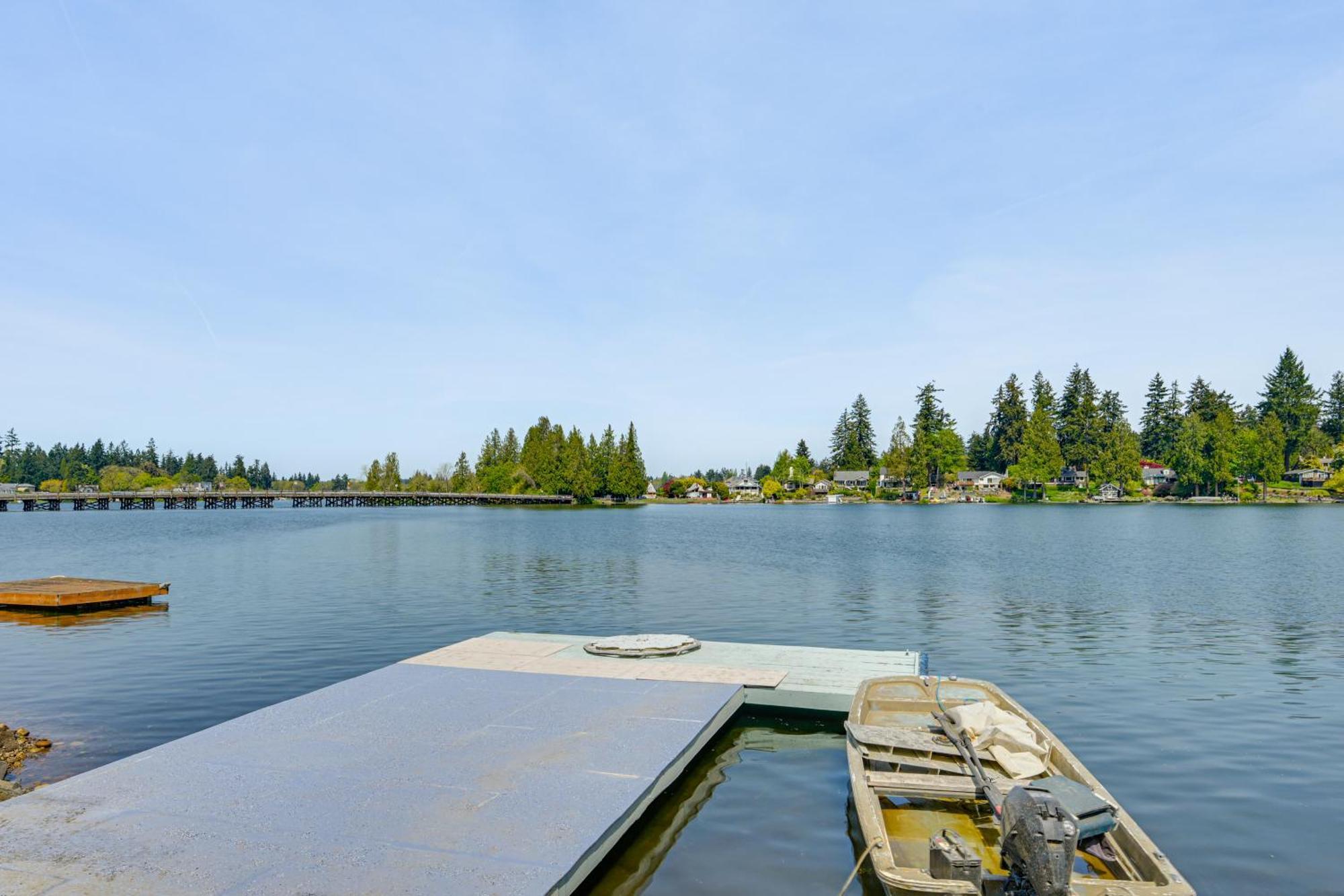 Tacoma Home On Steilacoom Lake With Dock! エクステリア 写真