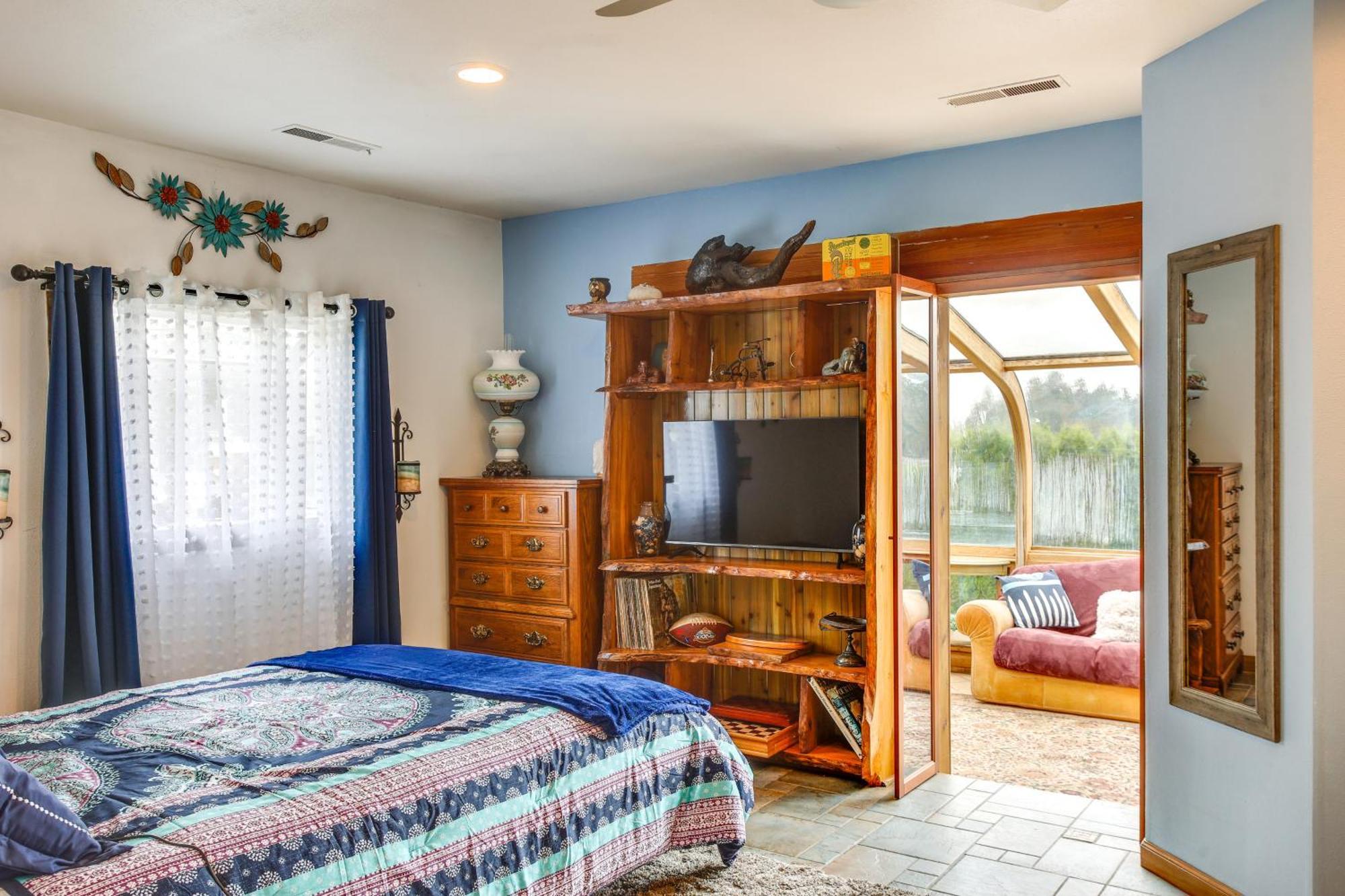 Tacoma Home On Steilacoom Lake With Dock! エクステリア 写真